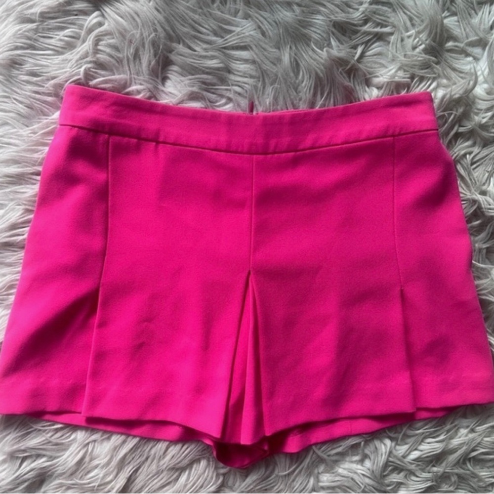 Trina Turk Fuchsia Women's Shorts